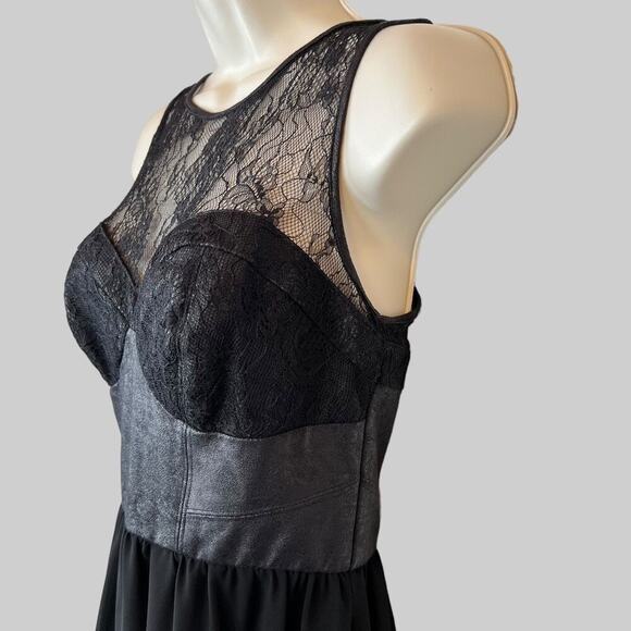 GUESS Little Black Dress Lace Yoke Dress in Black Size 2 - Picture 3 of 13